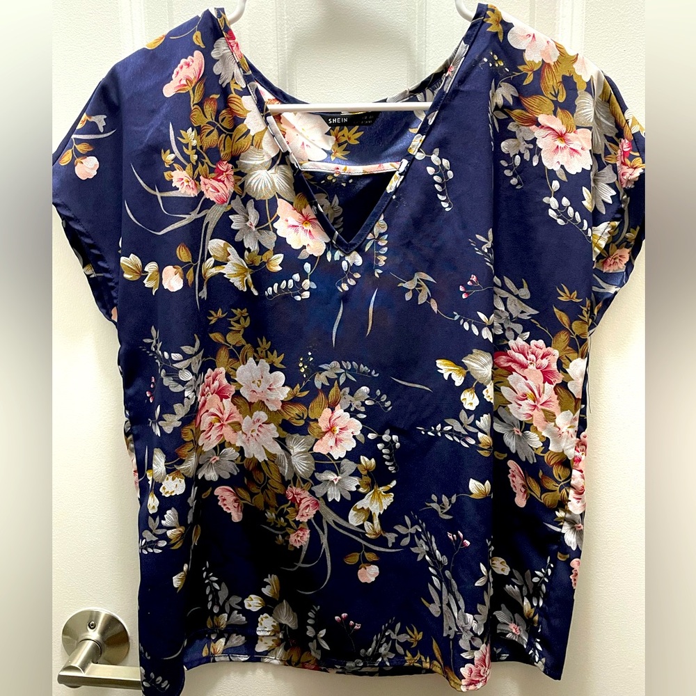 XL floral top